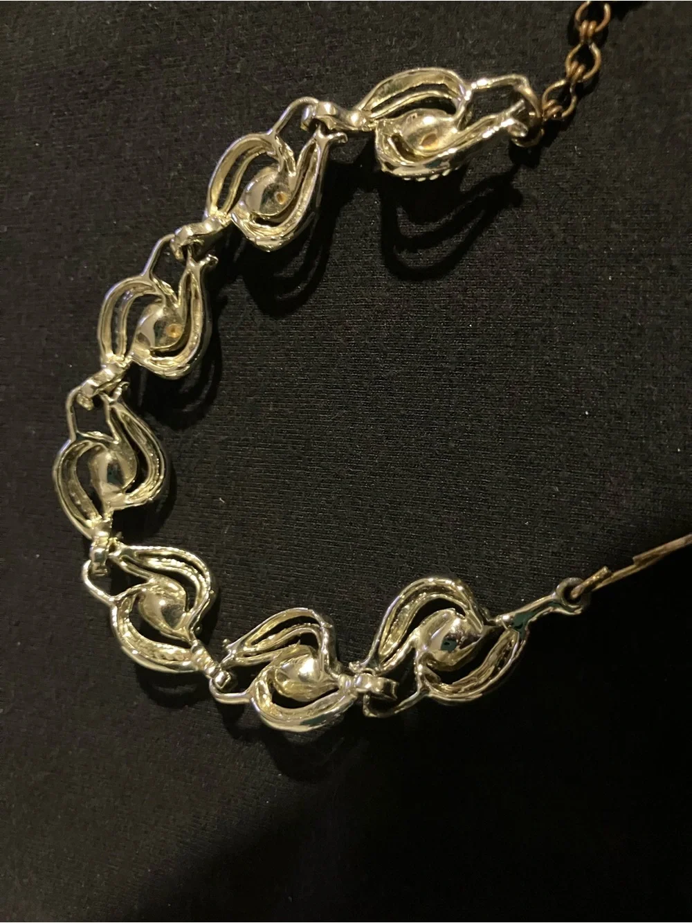 Estate Gold-Tone Pearl Link Bracelet — Cream Pearls - Picture 5 of 7
